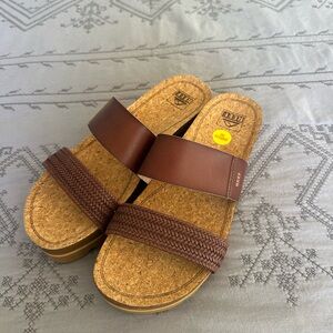 Reef Cushion Vista Hi Sandals